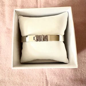 Michael Kors Silver Bangle. NWT